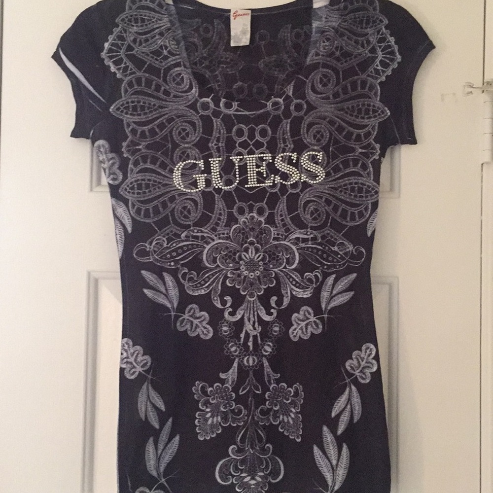 Guess top
